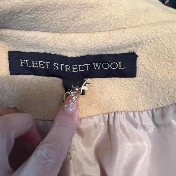 Classic Tan Women's Coat - Picture 9 of 10